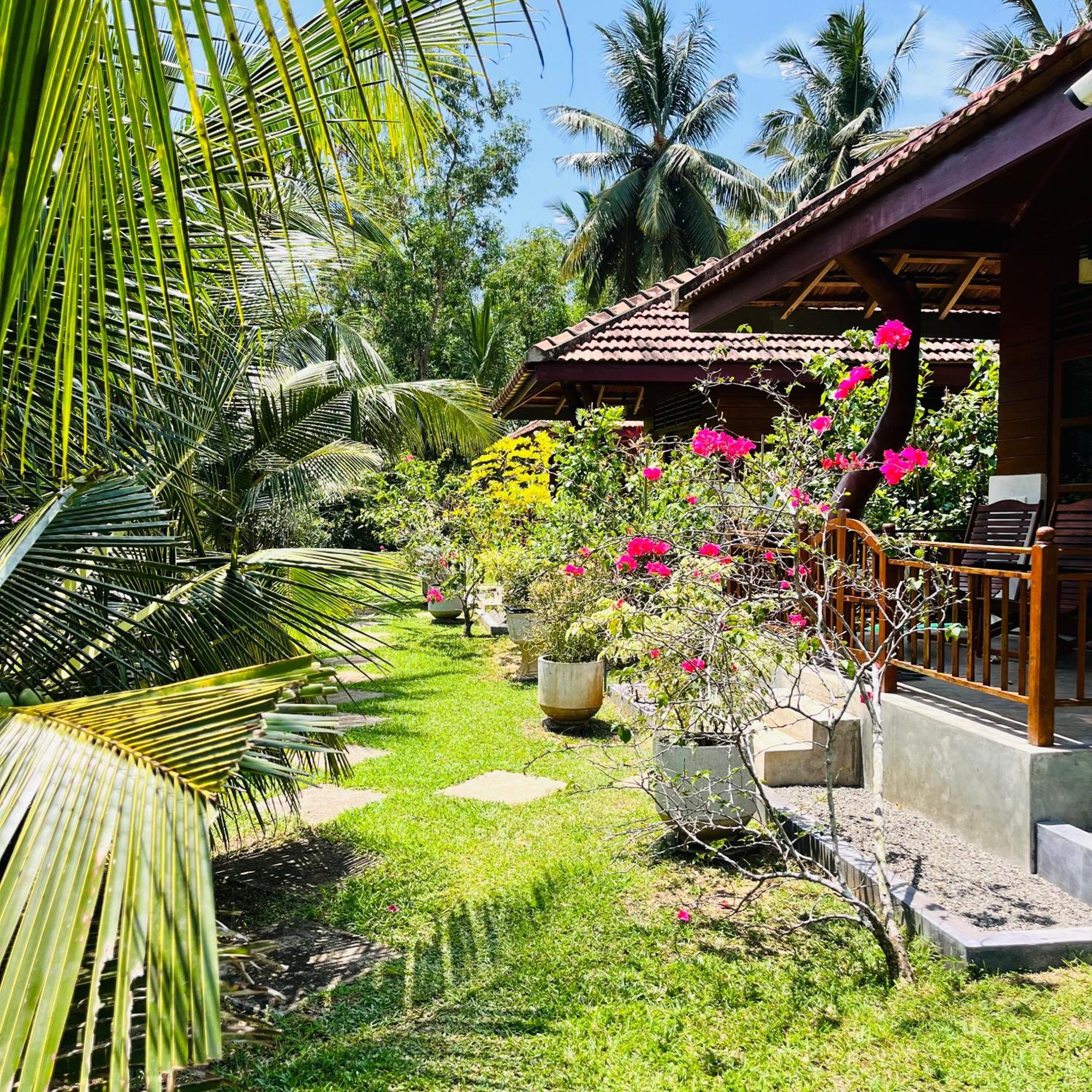 Hanguk Lanka Lagoon Villa Tangalle Exterior foto