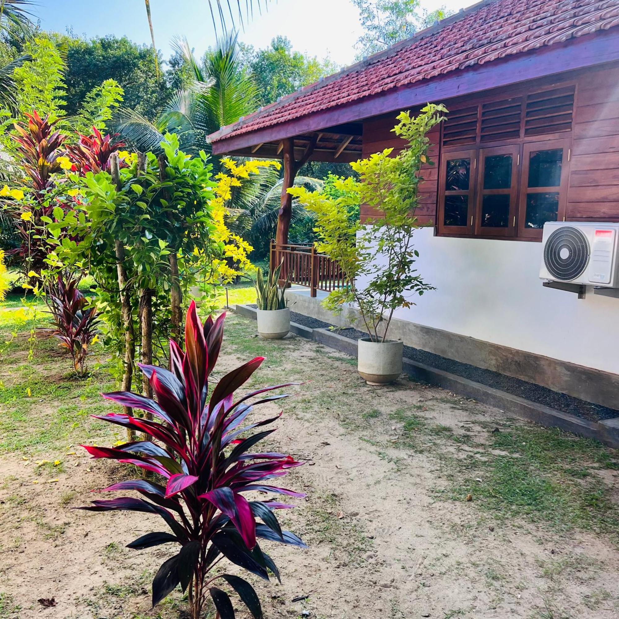 Hanguk Lanka Lagoon Villa Tangalle Exterior foto